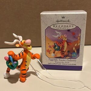 Hallmark Keepsake 1999 Tiggerific Easter Delivery Winnie the Pooh Ornament